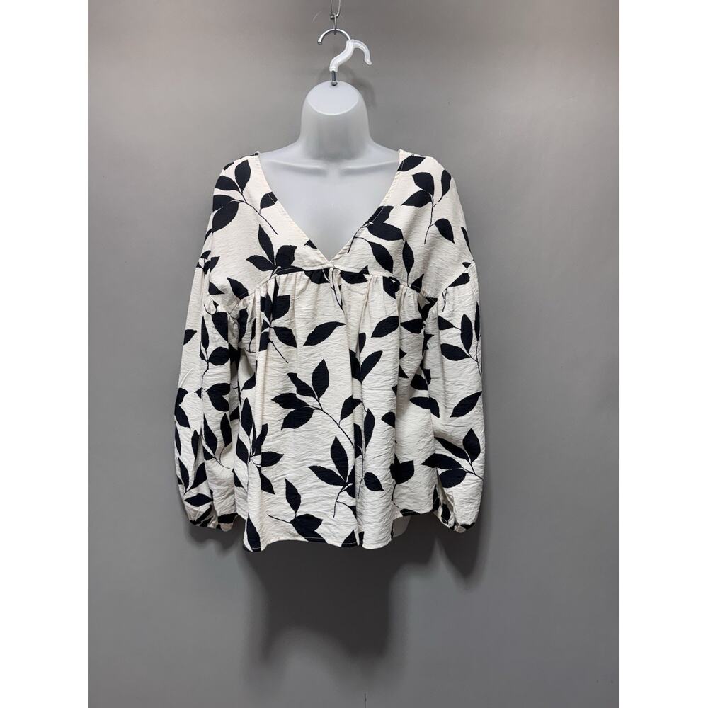 Ces Femme Abigail Top White With Black Floral Design No Tag Long Sleeve 2X